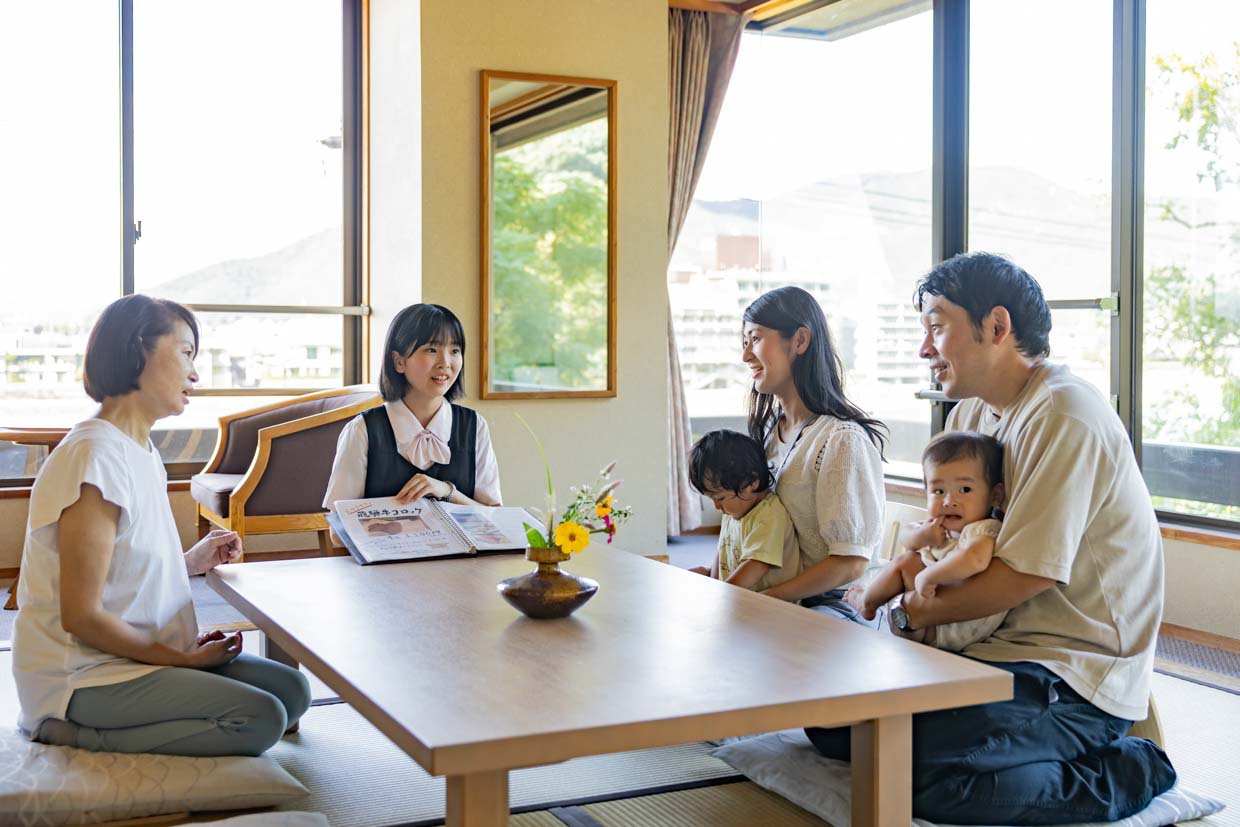 【ファミリープラン】部屋食＆幼児無料の特典付きでお子様のお泊りデビューに☆ママには岩盤浴サービス