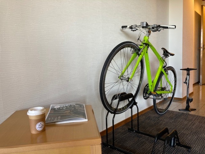 自転車２台収容可能な和室１２畳　リバービュー