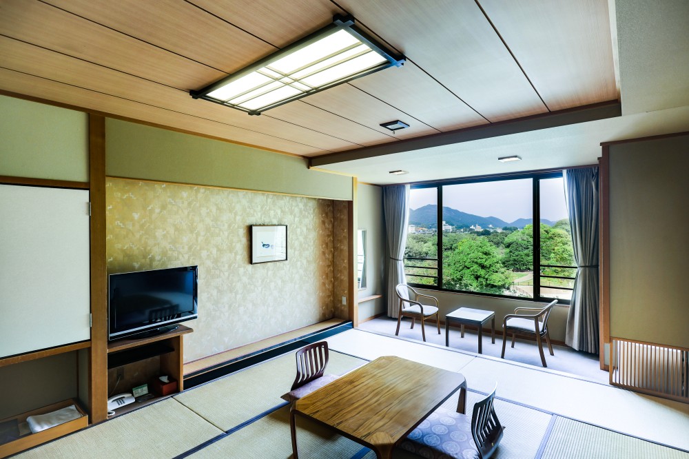 キャッスルビュー　和室１０畳