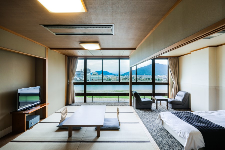 リバービュー和洋室　12畳+ツイン