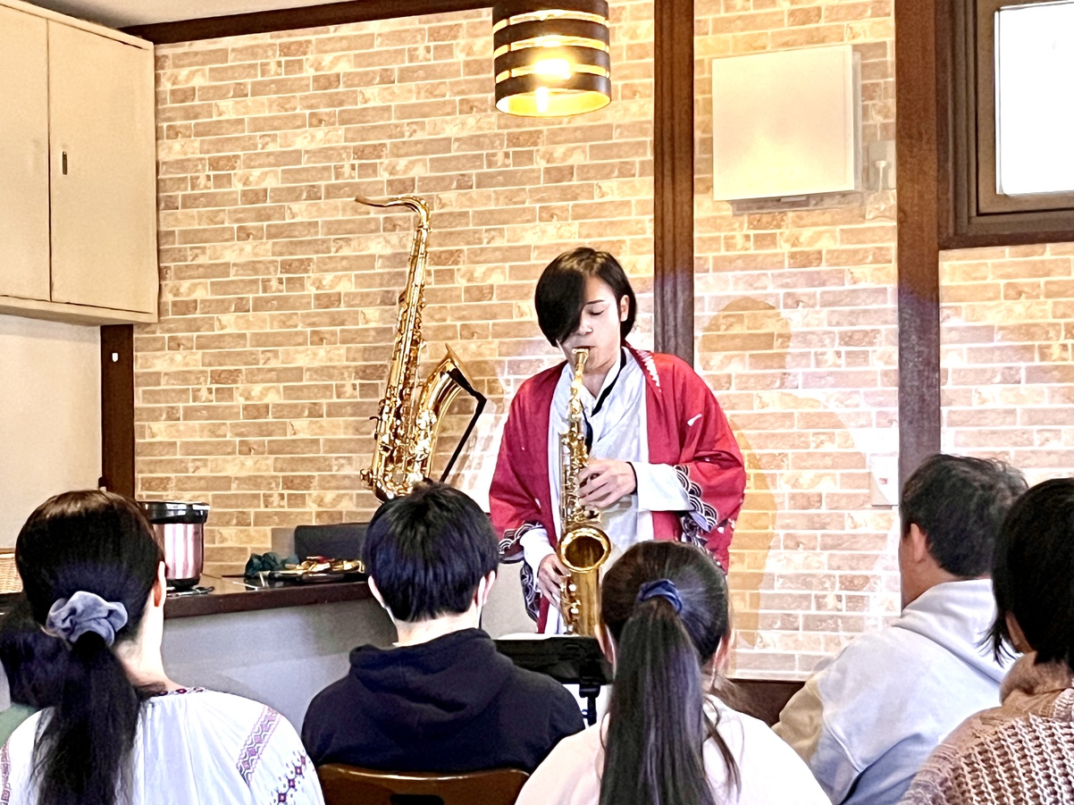【カヤック体験】自然を満喫！親子で楽しめる　山カヤックの体験プラン【2食・生演奏・パン体験付き】
