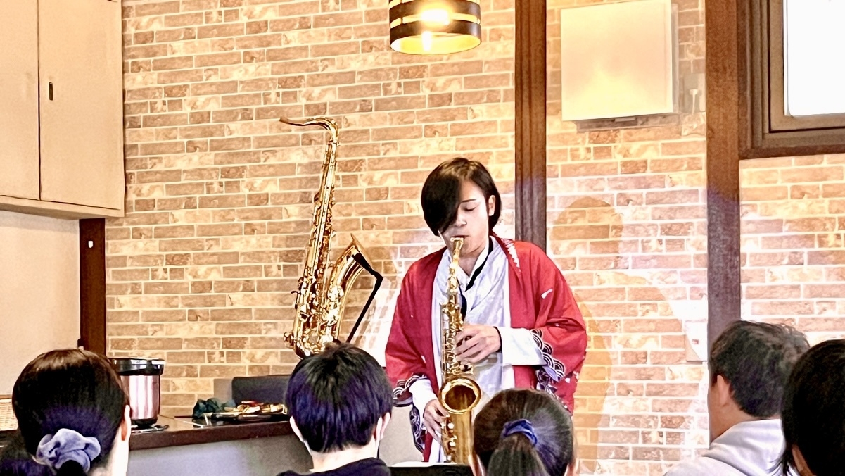【3月限定直前割引】お日にち限定！ファミリー旅行に嬉しい！2食付・生演奏・パン作り■2000円割引■