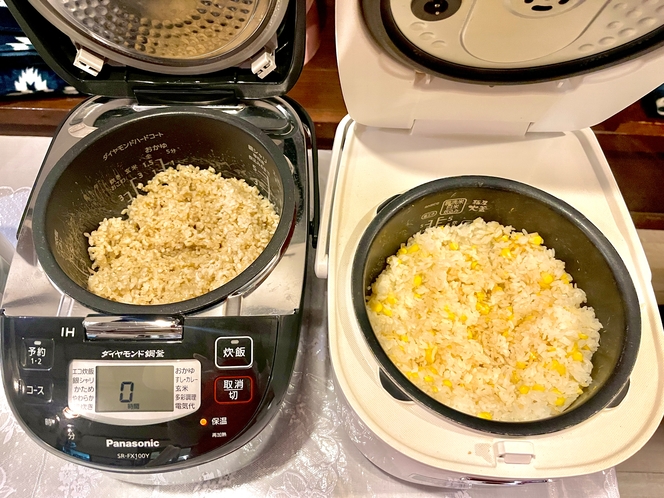 玄米と白米（夜は炊き込みご飯）