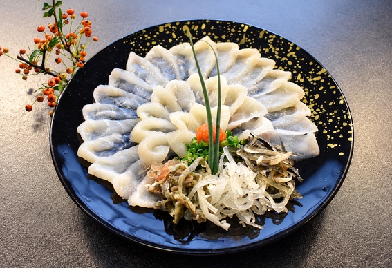 【冬季限定2食付・ふぐ三昧】淡路島3年とらふぐの旨みを堪能する贅沢フルコース