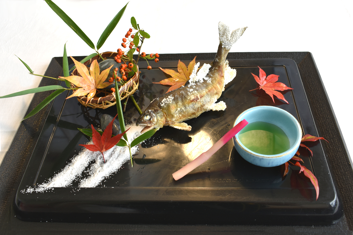 【別注料理】子持ち鮎の塩焼き