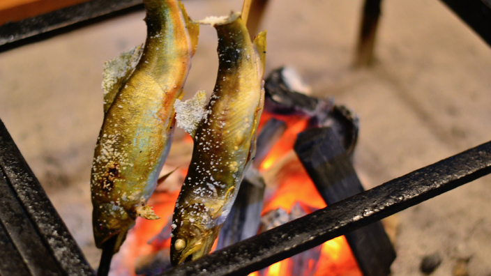 【芦名通におすすめ！】お持ち込み食材も楽しめるいろり焼きプラン♪貸切温泉付き！
