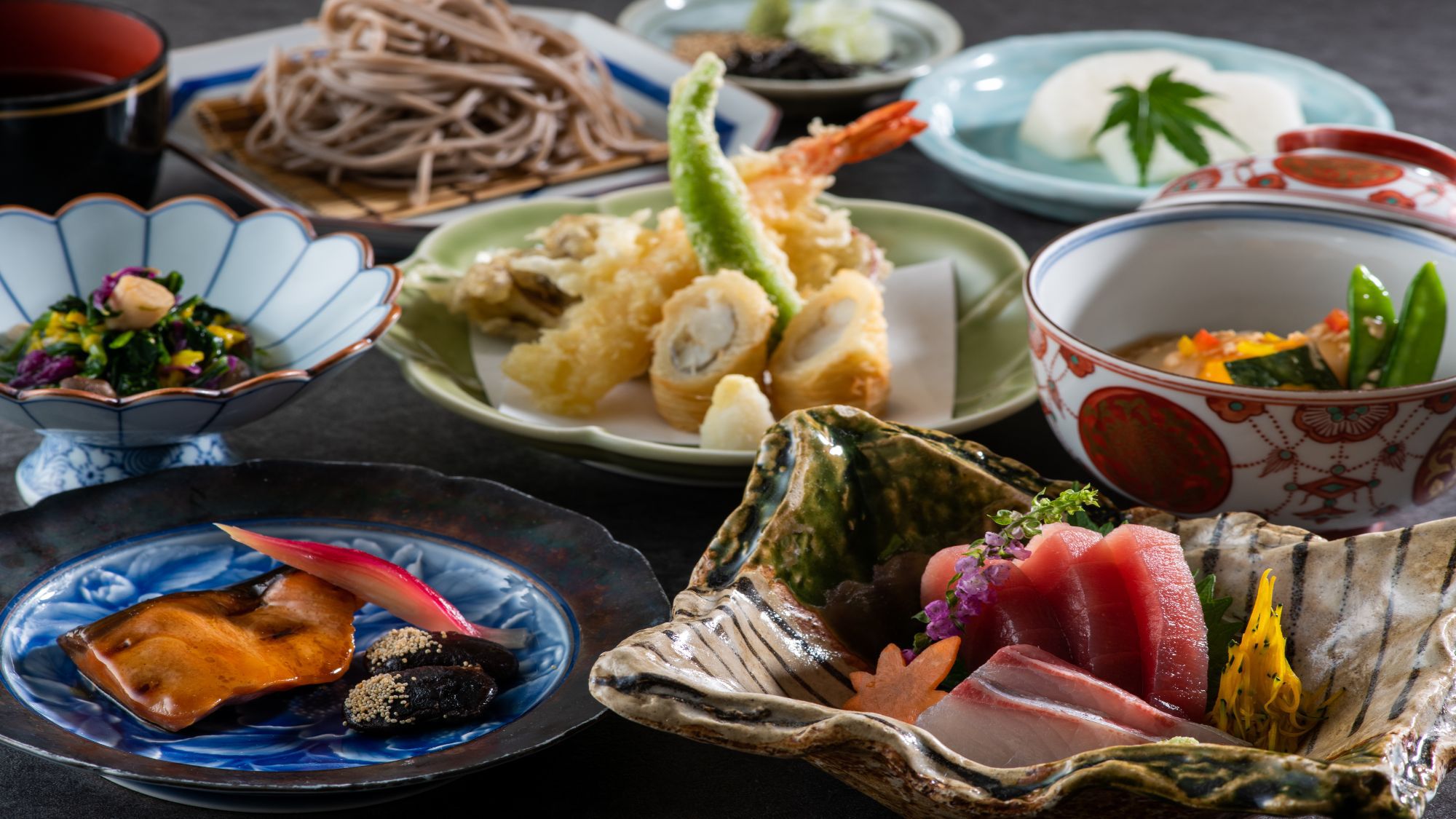 【平日限定】割烹「みなと」の会席御膳（夕食）＋ワンドリンク付き＜1泊2食付き＞