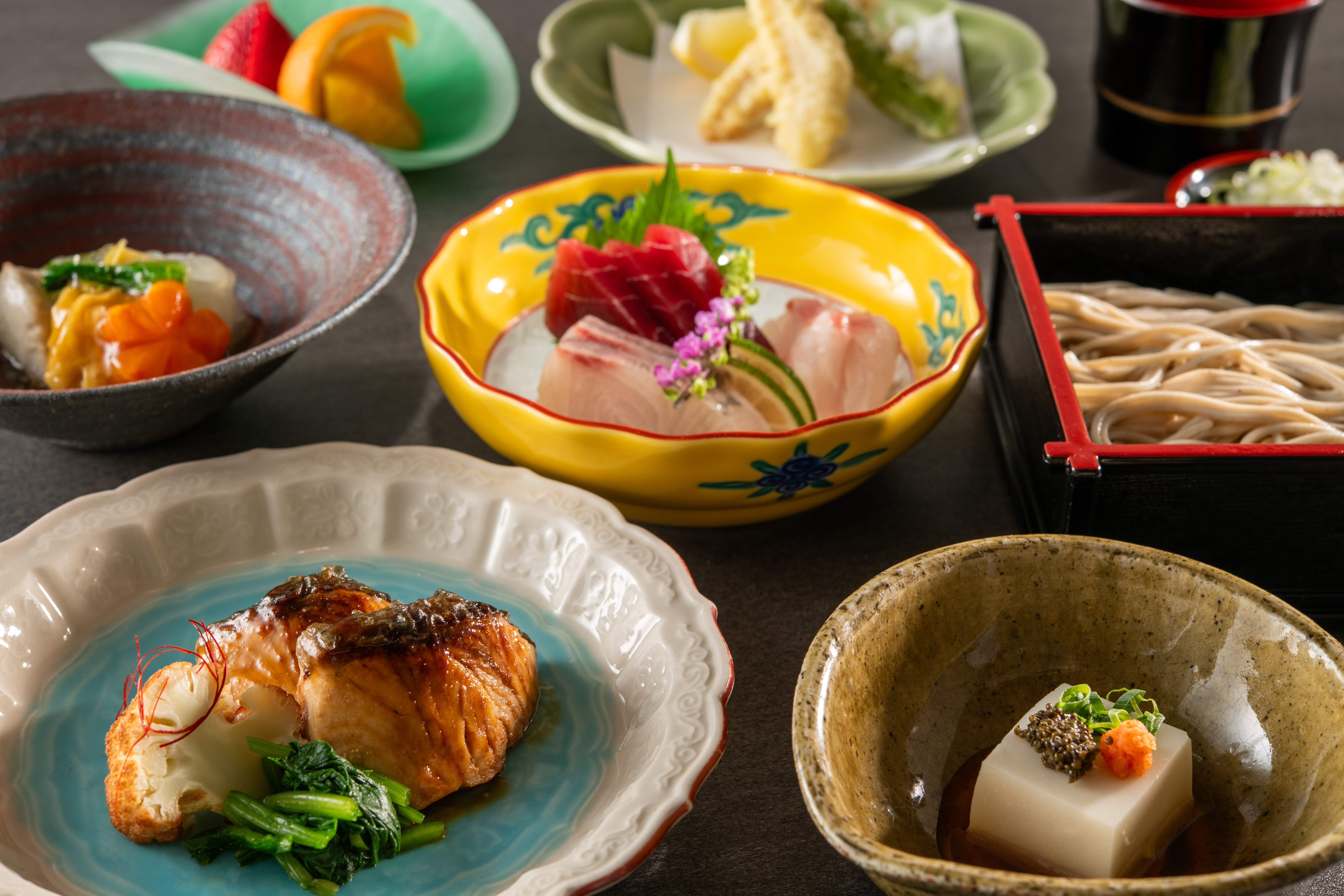 ＜割烹みなと＞彩り会席