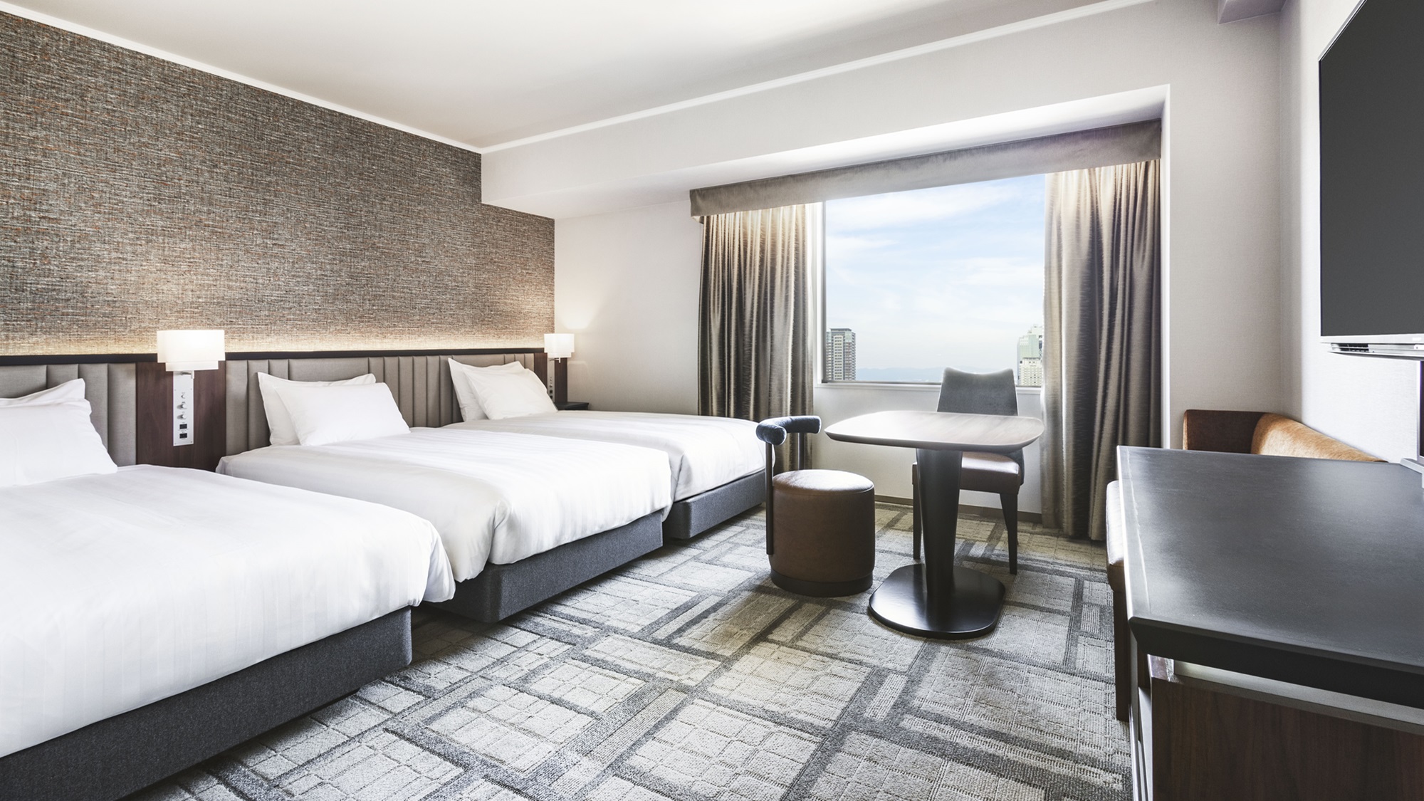 トリプル【30平米】ベッドサイズ：幅105cm&times;長さ200cm&times;3台