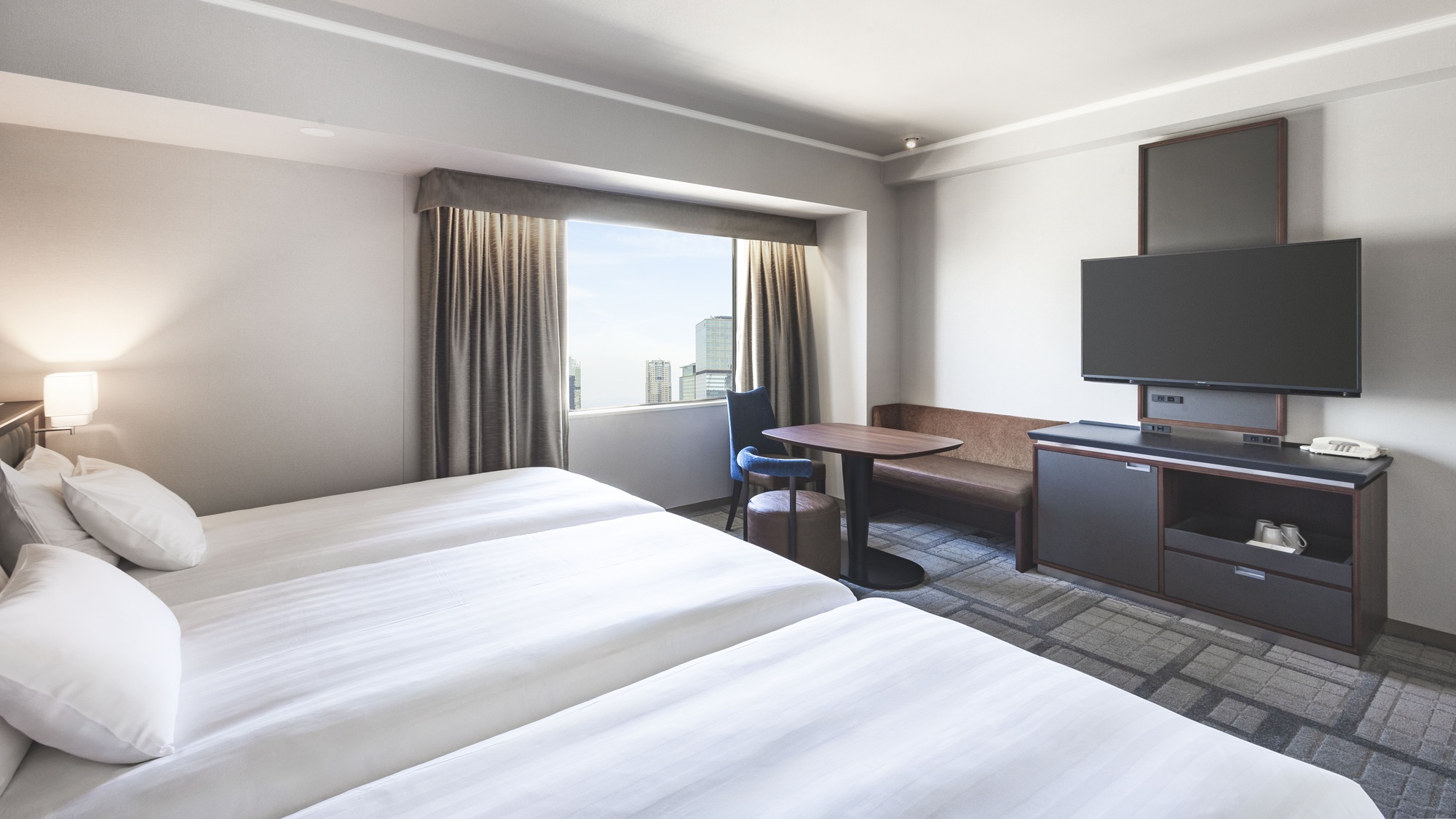 トリプル【30平米】ベッドサイズ：幅105cm&times;長さ200cm&times;3台