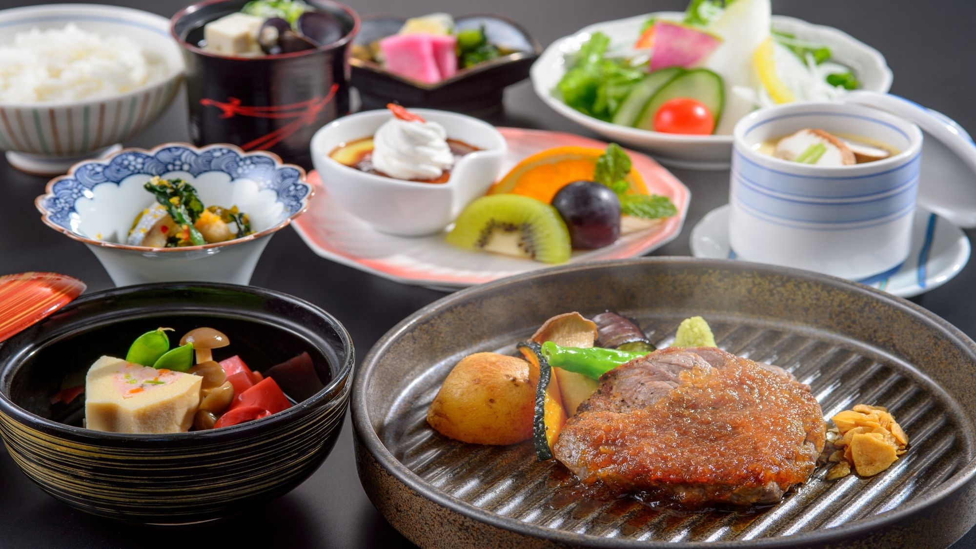 【札幌トク旅】選べる夕食（道産牛ステーキor海鮮）＆サウナ付き天然温泉を満喫＜1泊2食＞