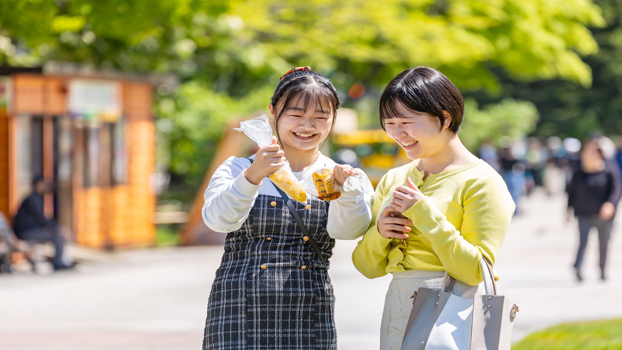 とうもろこしワゴン（大通公園）