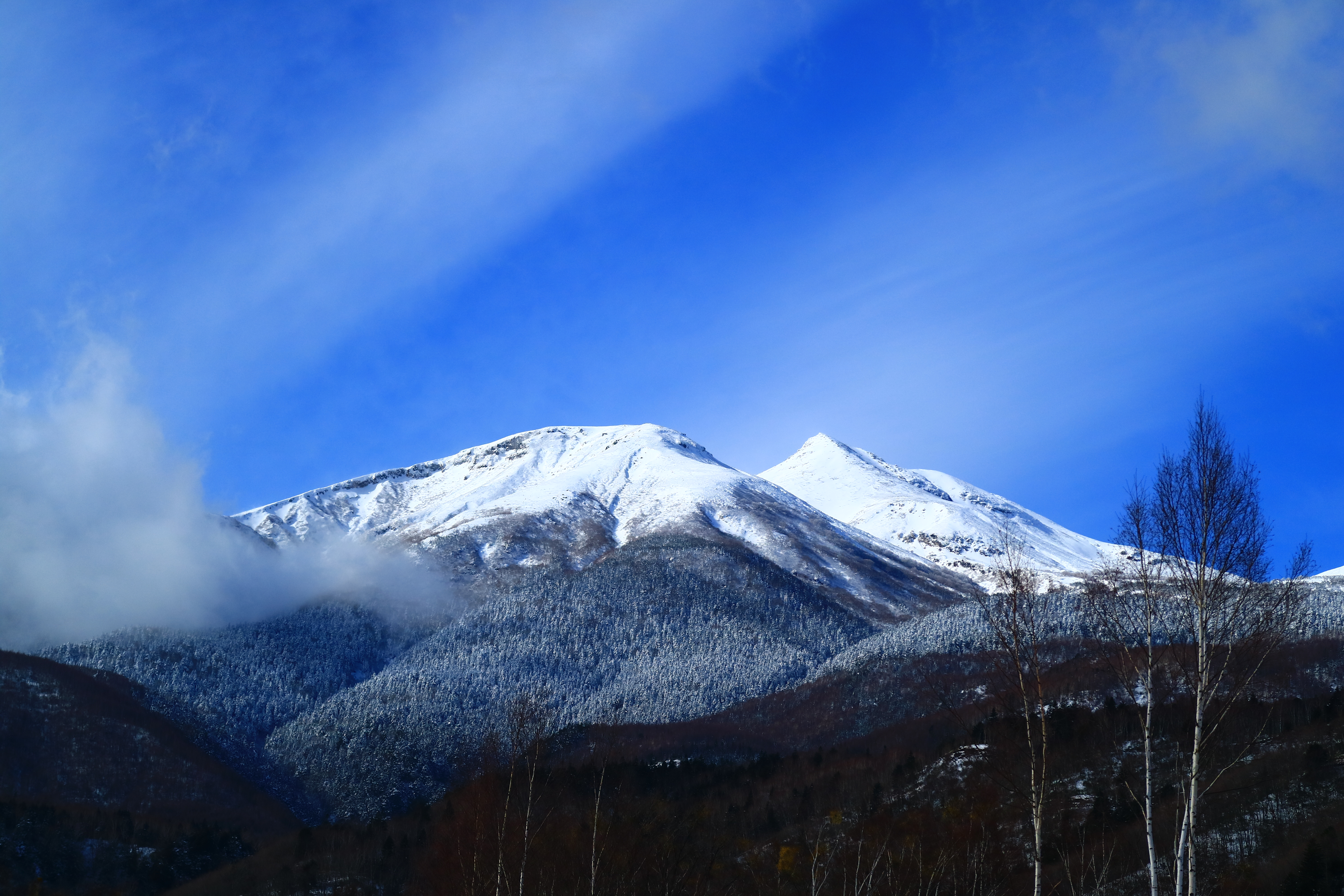 残雪の乗鞍岳　