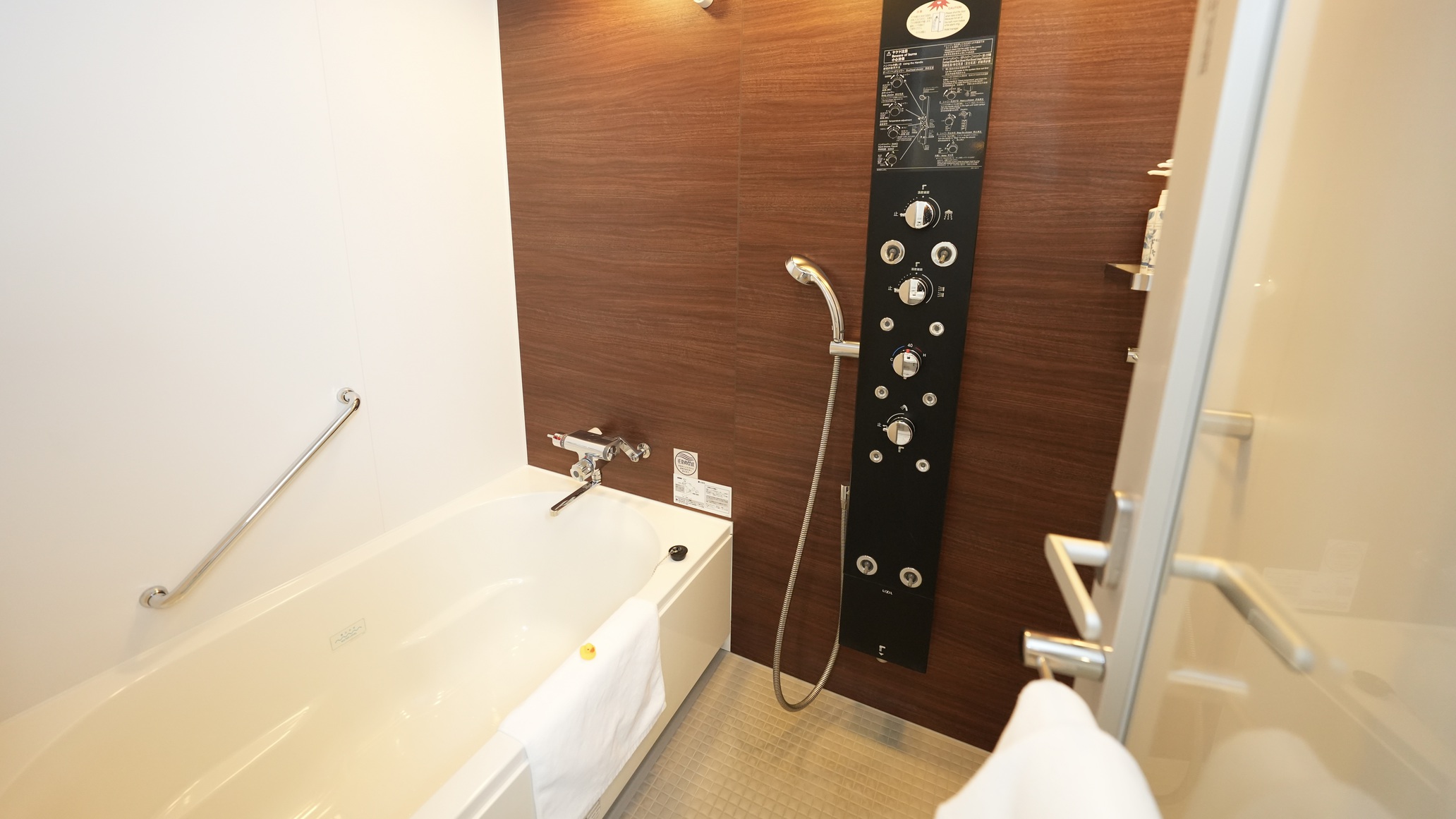 【エグゼクティブ・ツイン】ベッド幅1220mm×２台　風呂・トイレ洗面別　ボディーシャワー　