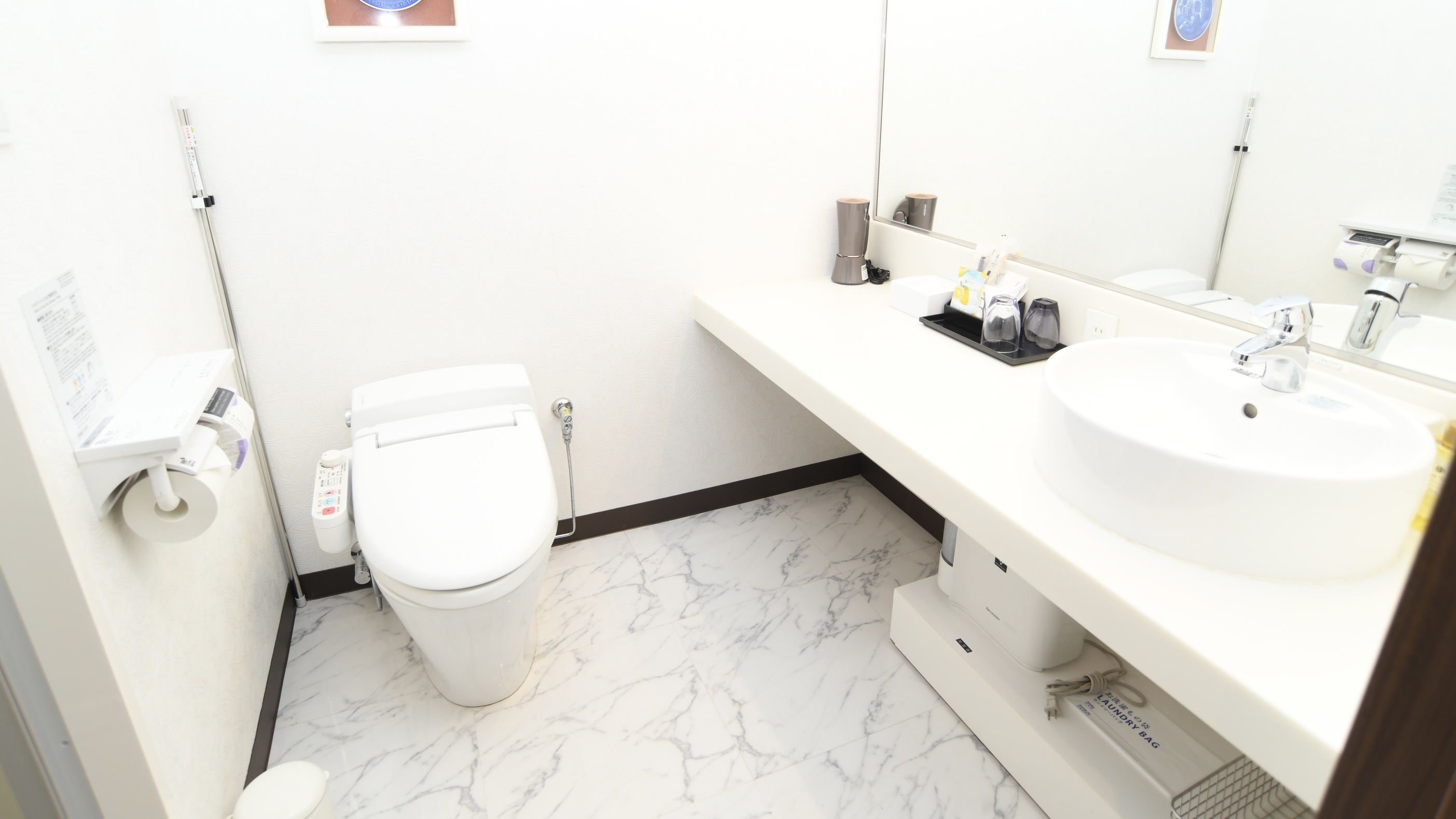 【素泊】★お部屋お任せ【大手コーヒーショップ1，000円分プリカ付】★洗い場付浴室＆全館24時間換気