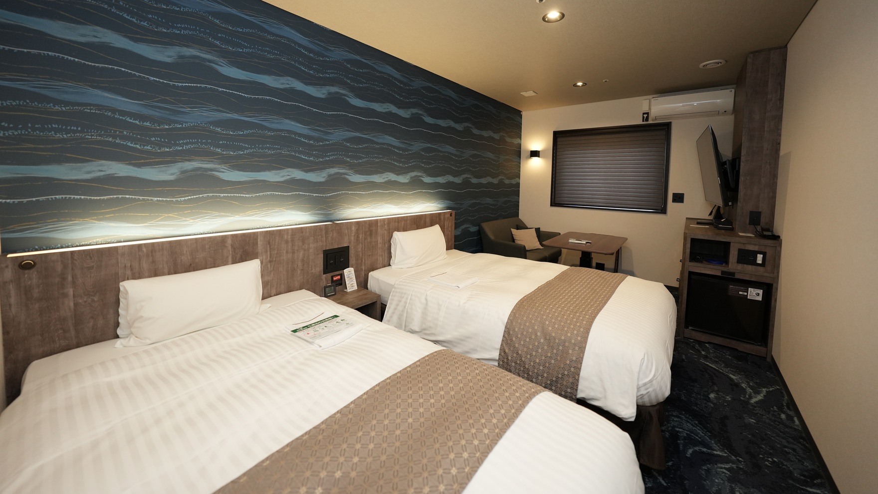 【エグゼクティブ・ツイン】ベッド幅1220mm×２台　風呂・トイレ洗面別　ボディーシャワー　