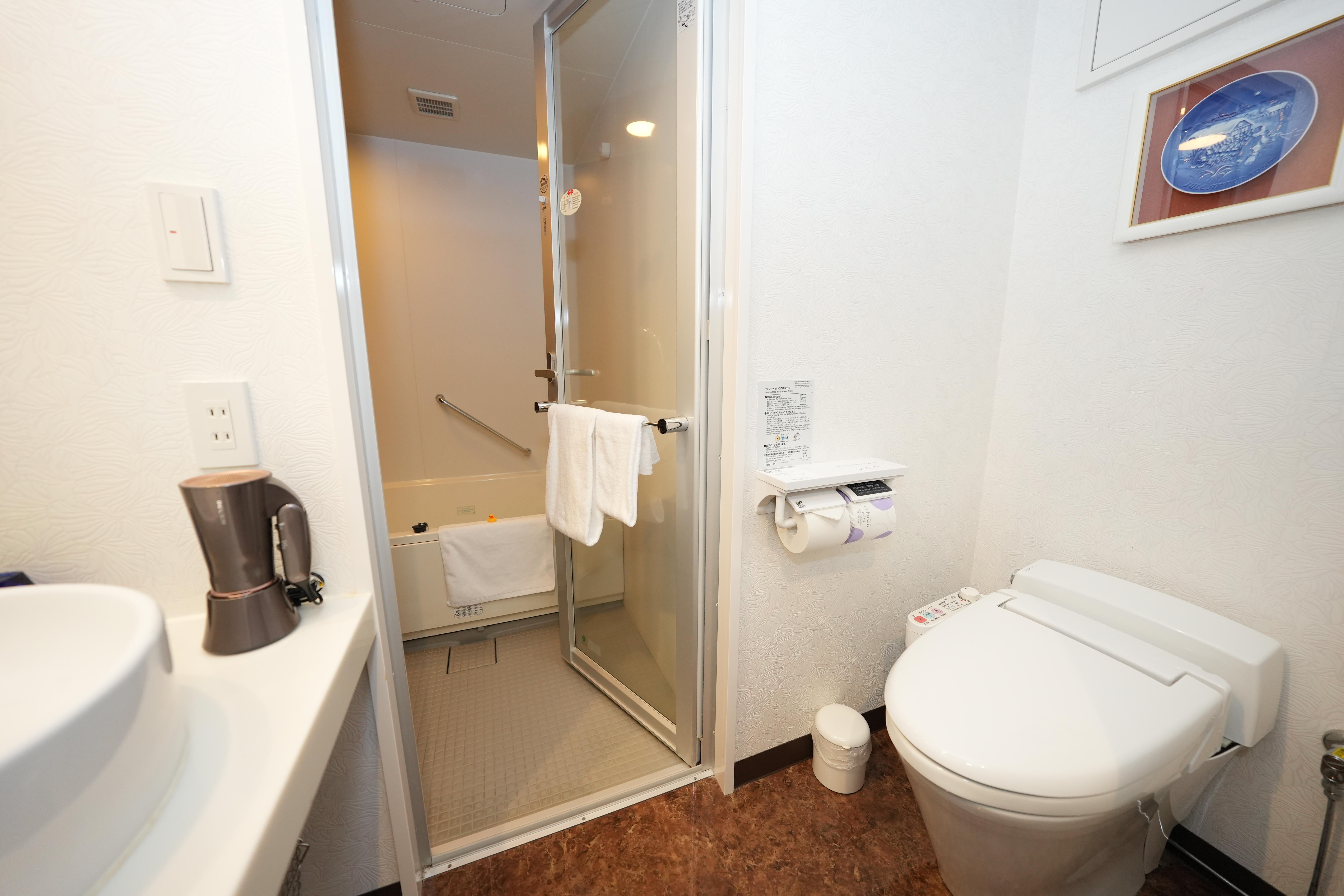 【エグゼクティブ・ツイン】ベッド幅1220mm&times;２台　風呂・トイレ洗面別　ボディーシャワー　