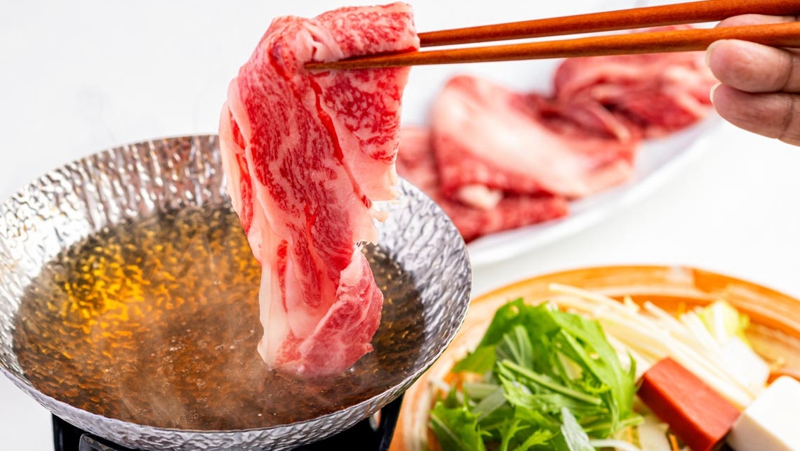 【6つの特典付記念日プラン】ご夕食は上州牛すき焼き会席とお肉・お魚から選べる料理