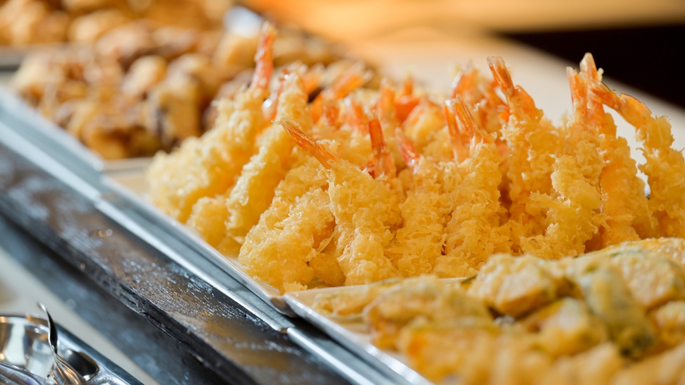 【オールインクルーシブ】海鮮浜焼き・ビーフステーキを含む和洋の料理が食べ放題【90 分バイキング】