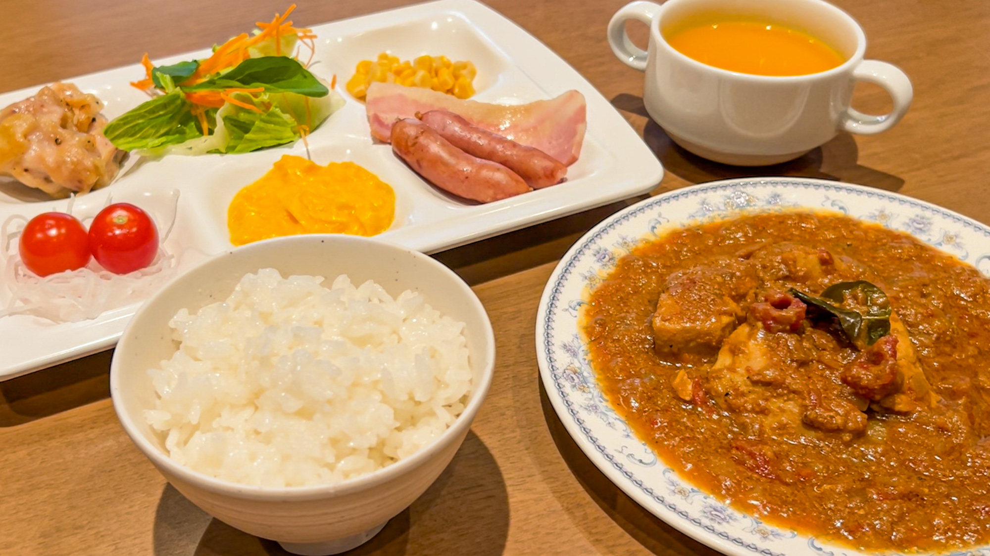 （朝食例）雪若丸はカレーにぴったり！