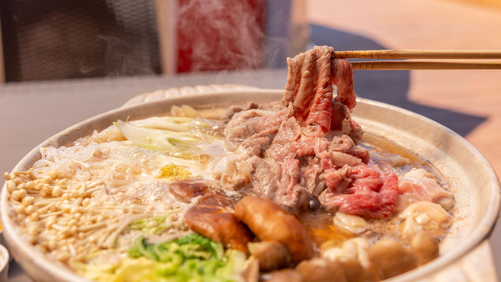 【早割30】秋冬限定・1泊2食★選べる夕食★滋賀牛鍋or近江鴨鍋＆朝食に焼きたてパン♪【ペット可】