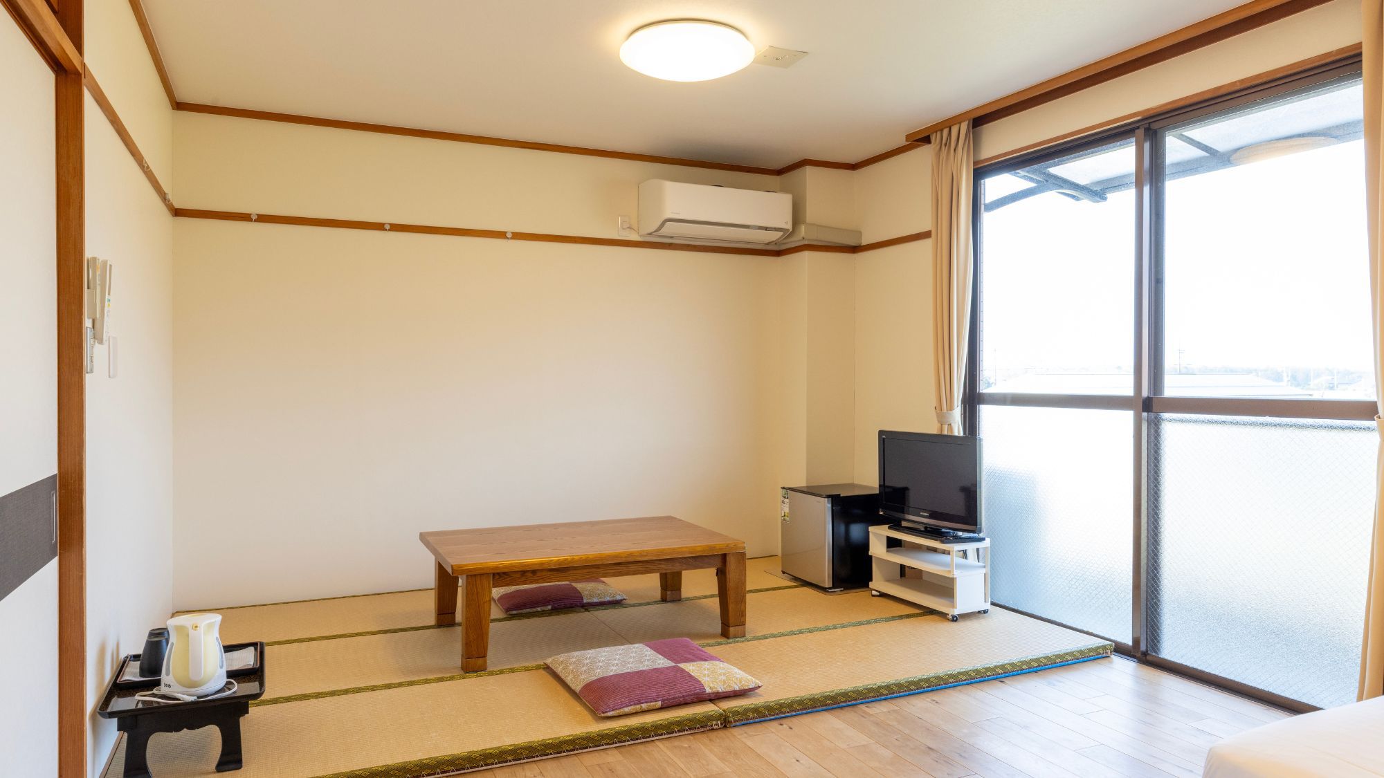 テレビを完備しております※203号室は除く