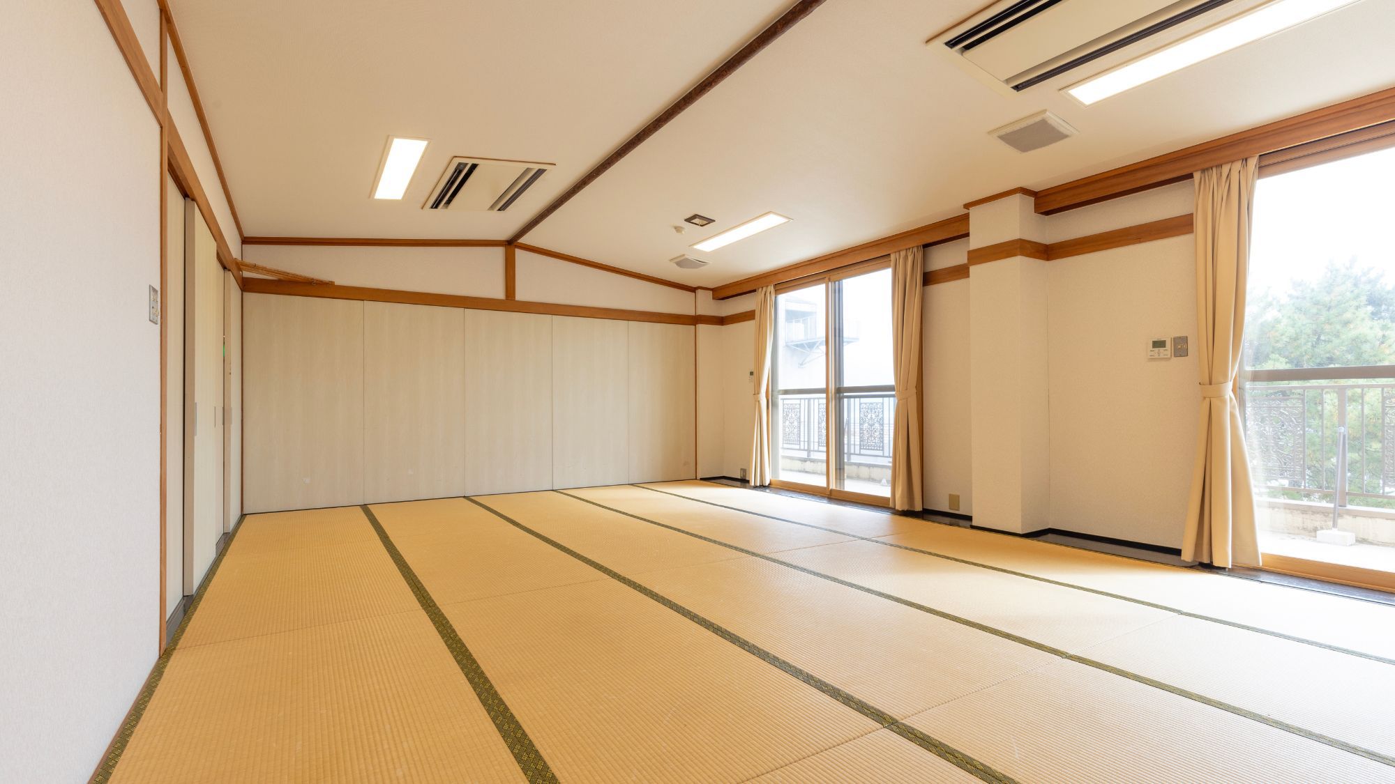 【琵琶湖側・203】和室／室外トイレ・共用浴場可【ペット可】