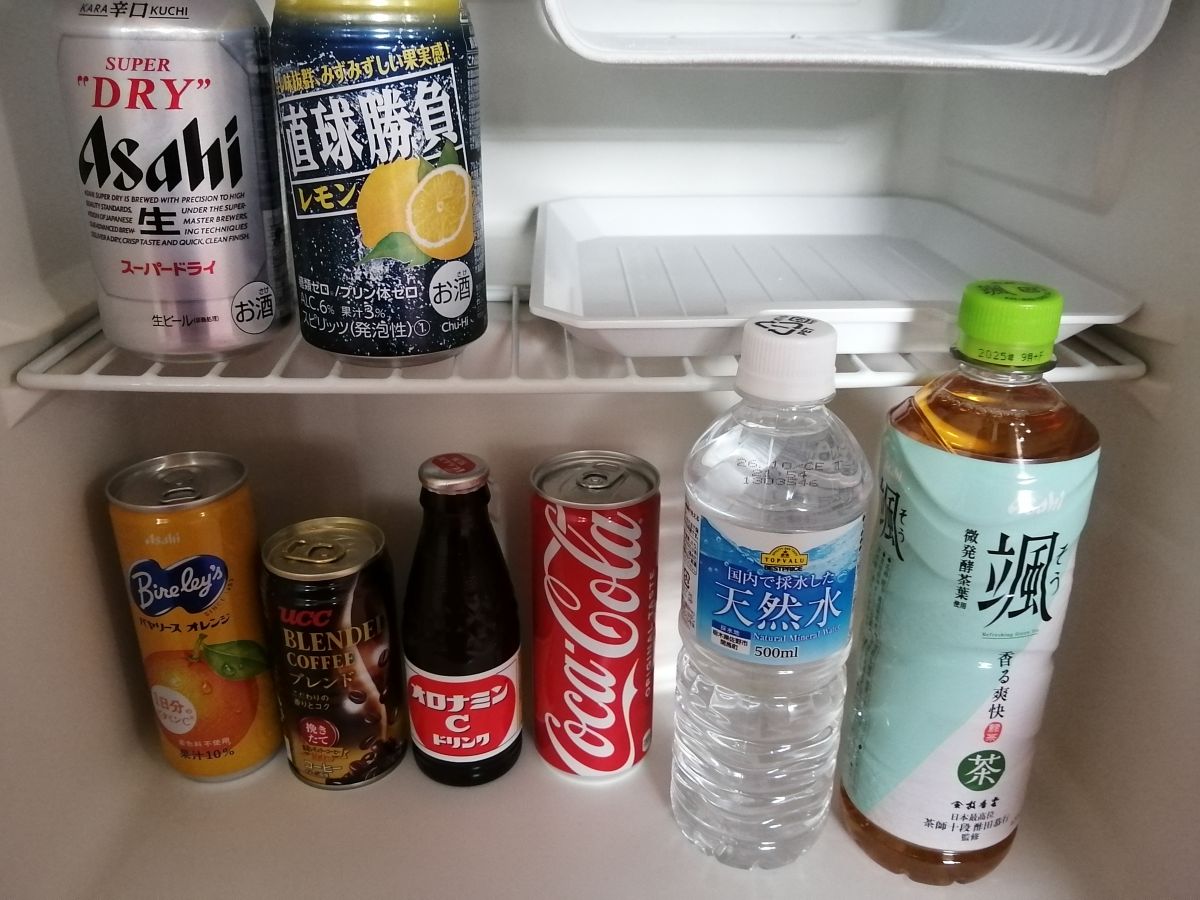 お部屋冷蔵庫の2名様用のお飲み物の一例