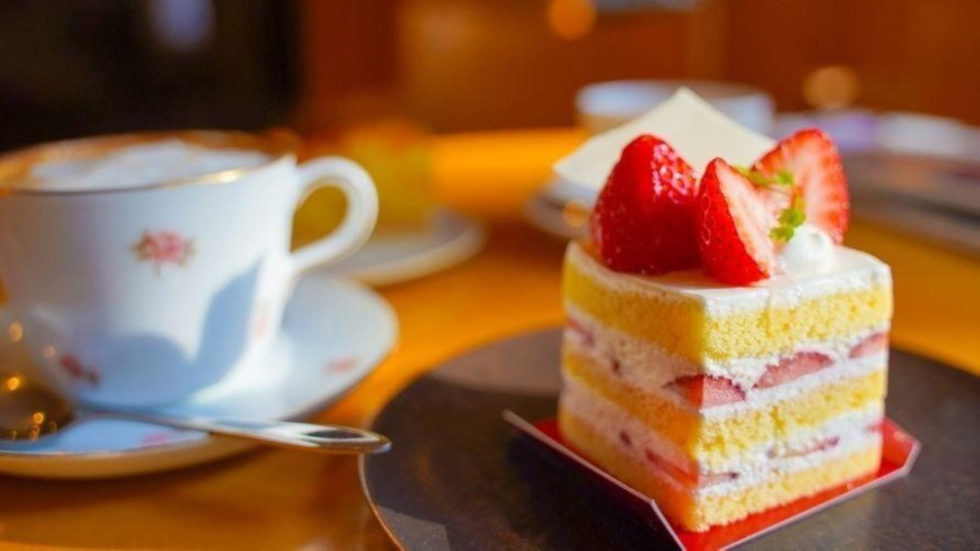 【期間限定】やまぼうしで楽しむケーキセット付きプラン（朝食付き）