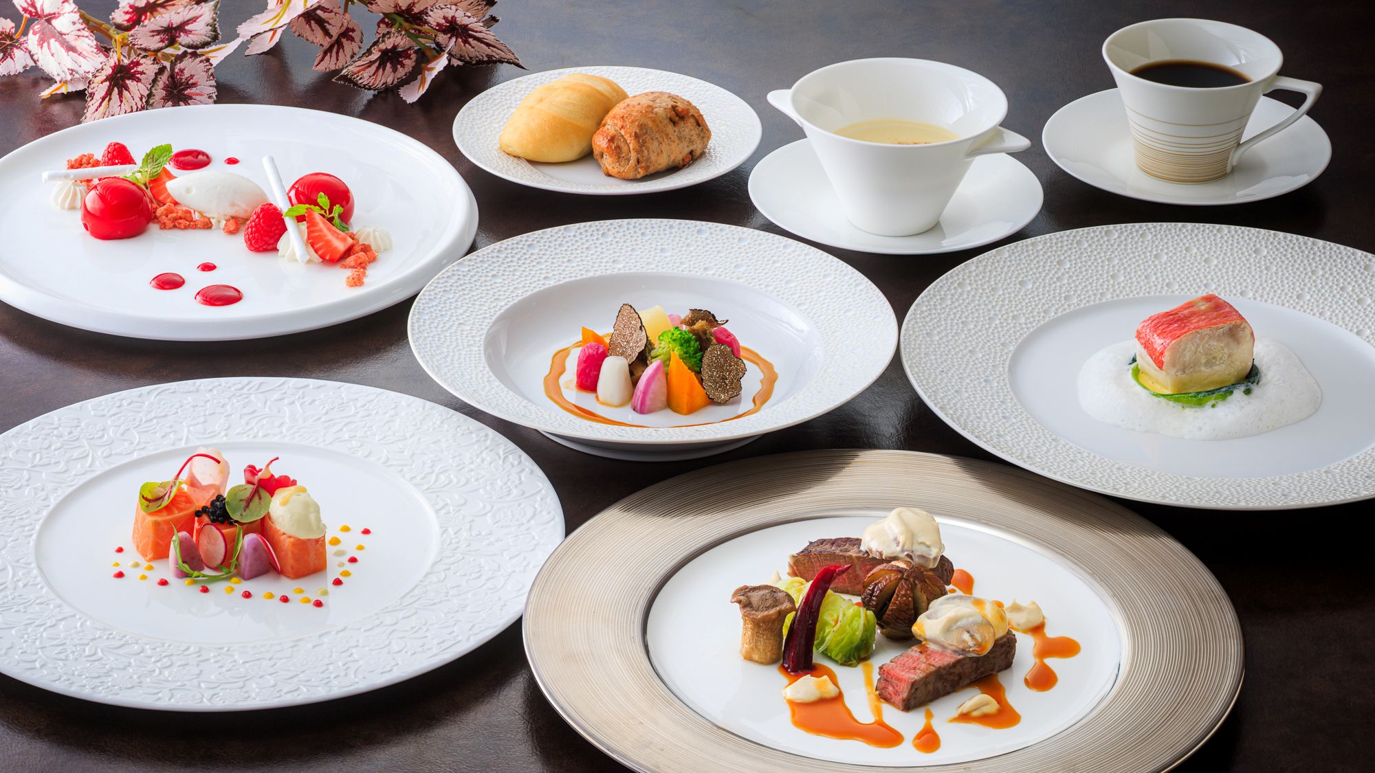 季節を感じながら自然の恵みを存分に活かしたコース「ボヌール」