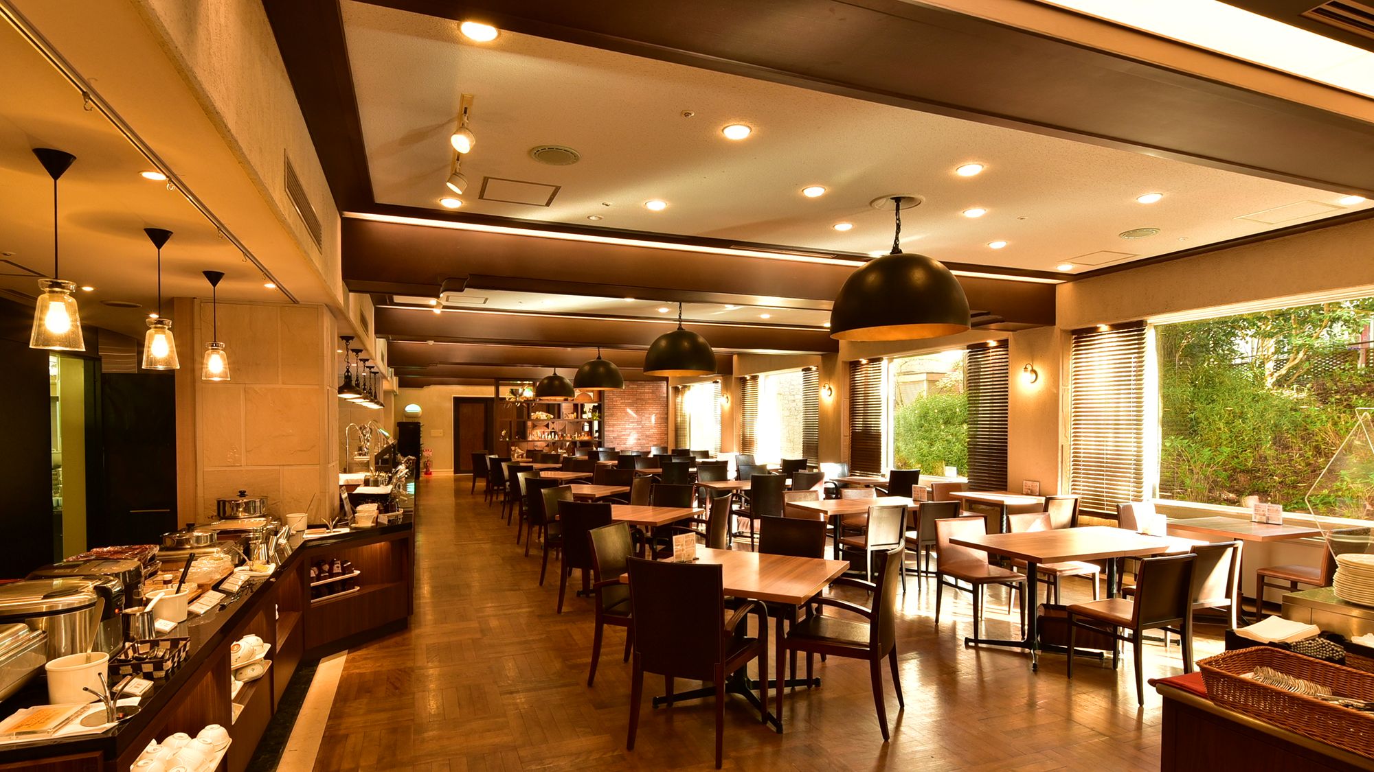 レイクサイドグリル全景