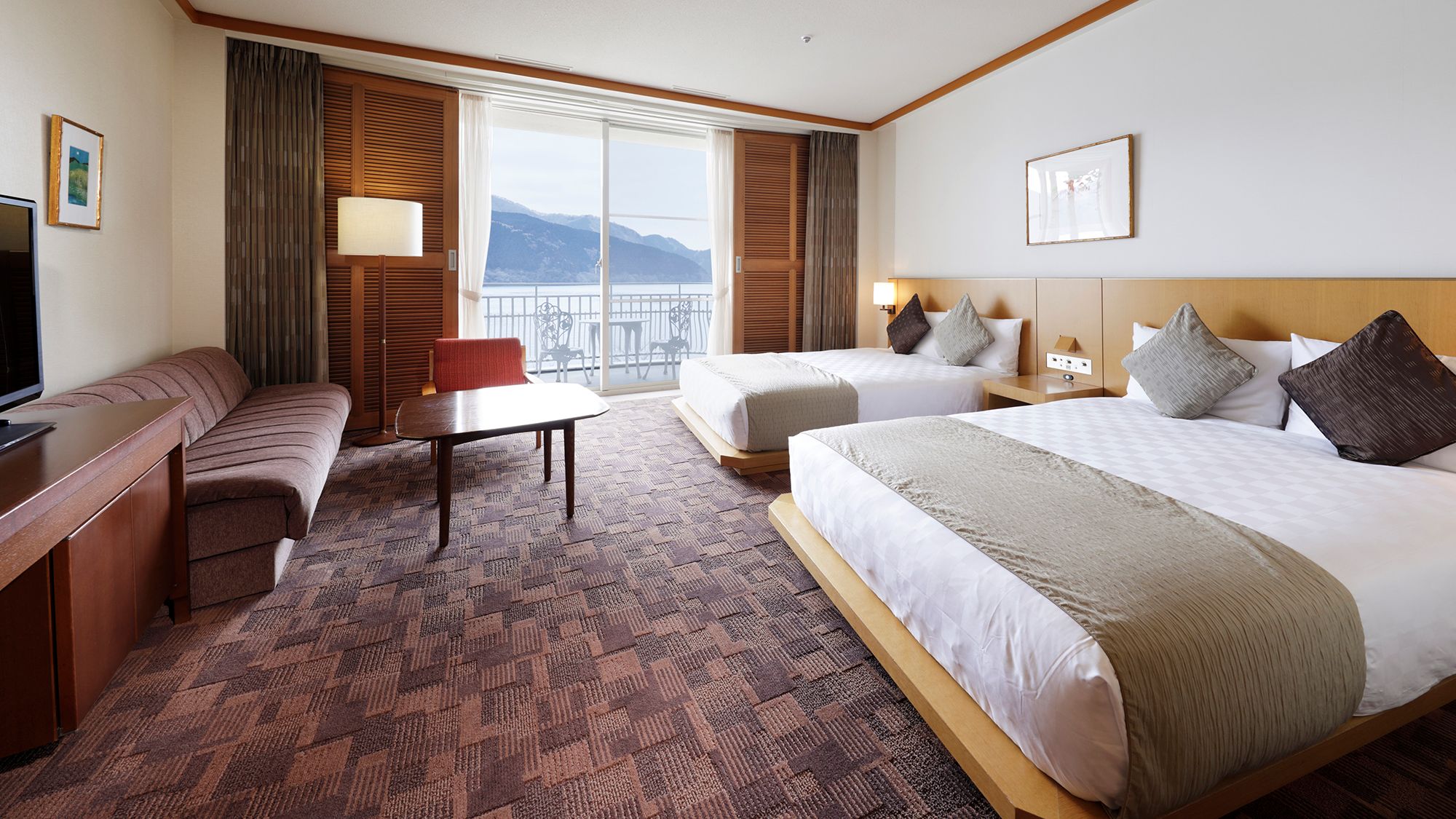 レイクビューツインルーム