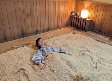 温かい砂に包まれて