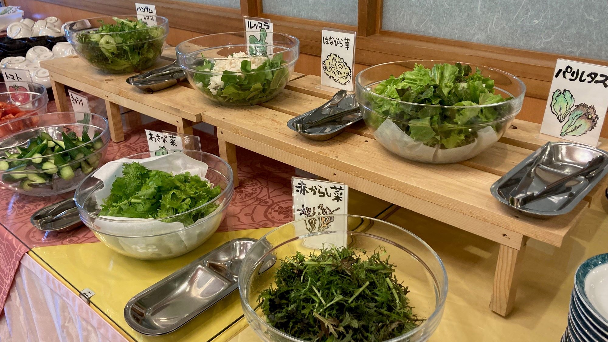 朝食　サラダバイキング