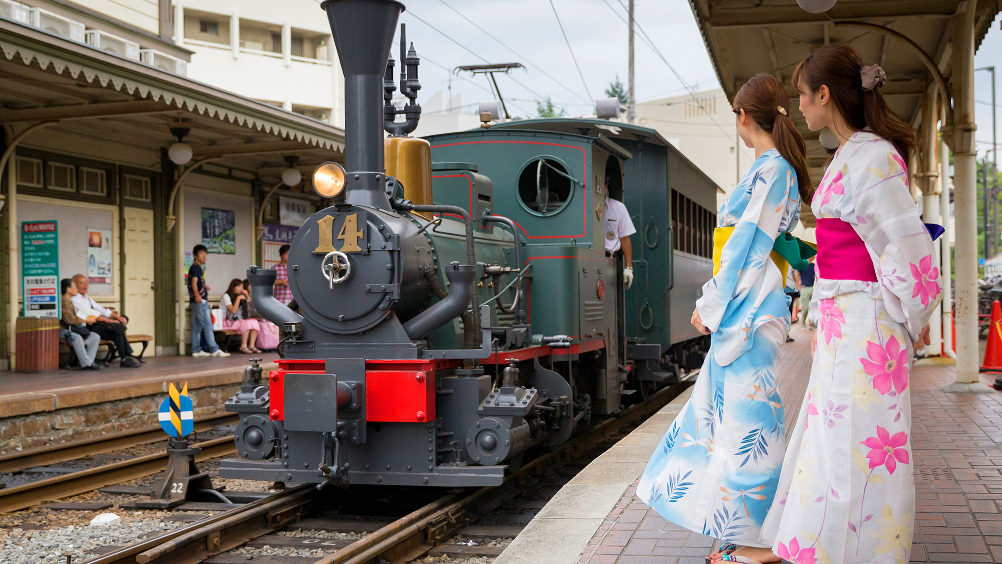 ■女子旅（坊ちゃん列車）■松山市を走る“坊ちゃん列車”はぜひ見たいものの１つ★