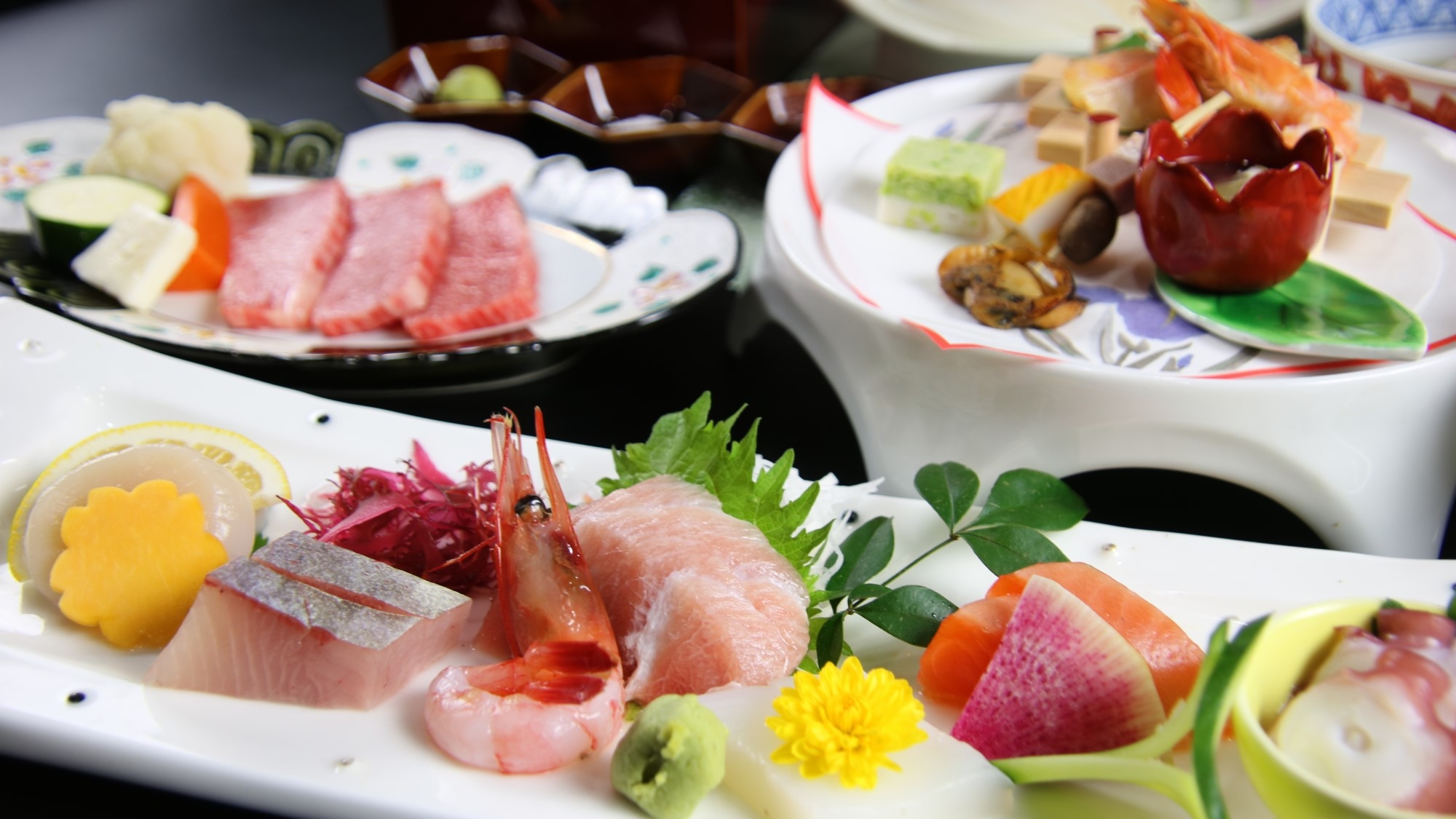 【楽天トラベルサマーSALE】【鮑の温泉蒸し】石川加賀の美食を堪能！A5ランクの和牛と海の幸を愉しむ