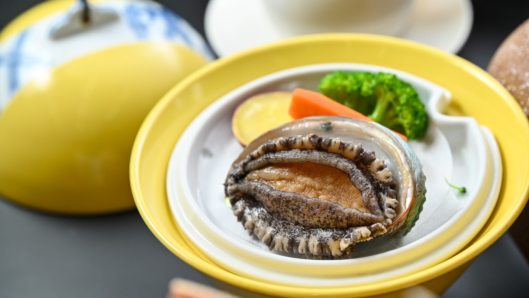 鮑の温泉蒸し♪