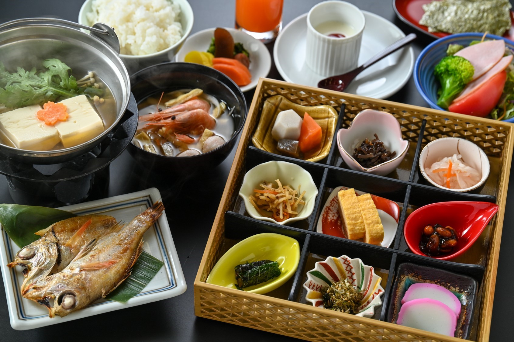 朝食もごはんに合うおかずが沢山♪のどぐろの干物も！