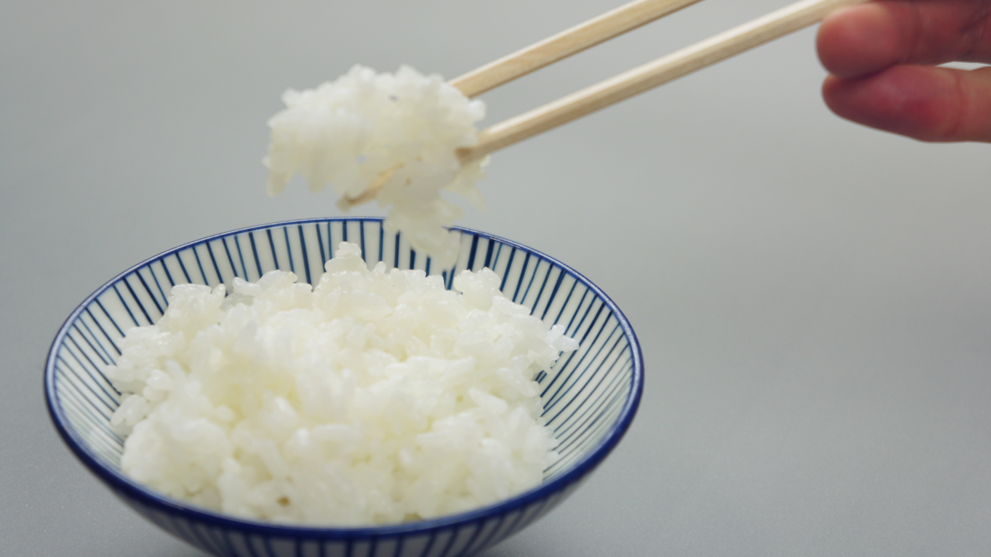 【ご飯】お米はもちろん、超軟水で作るご飯は絶品です。お米本来の香りもお楽しみ下さい。