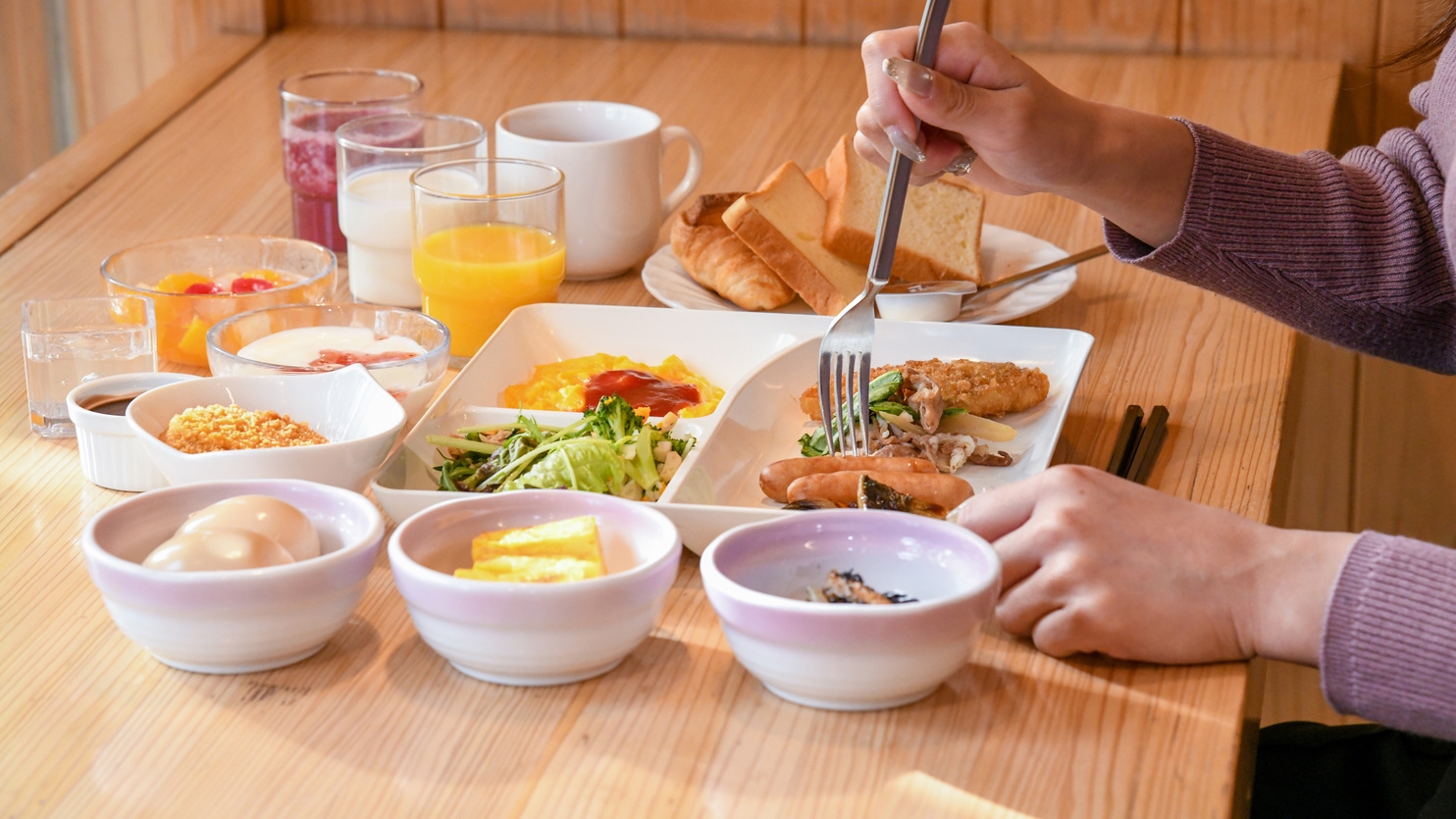 【50％OFF】【楽天スーパーSALE】＜特典満載＞こだわり朝食＆VOD込プラン♪最大21時間ステイ