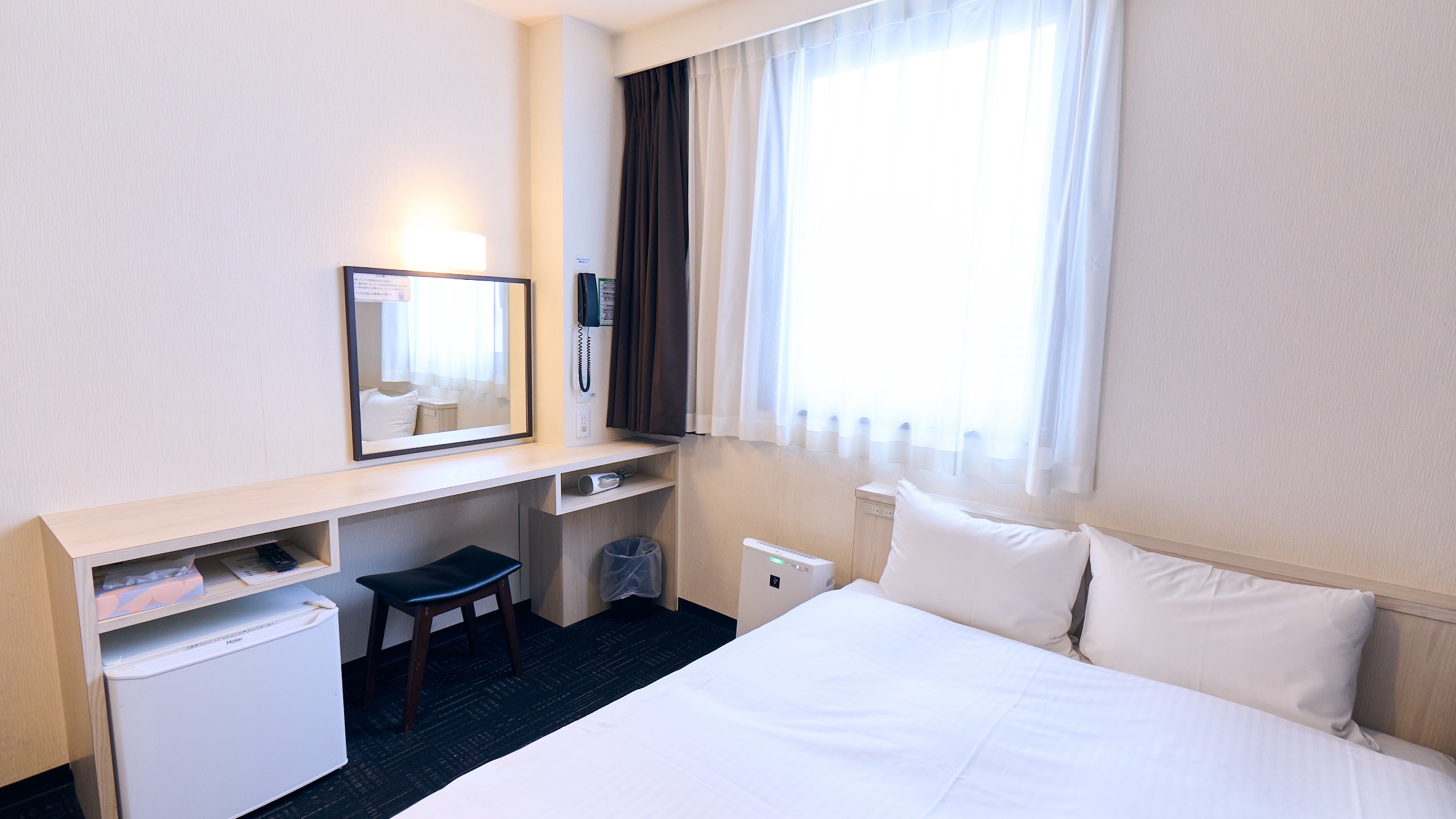 セミダブルルーム