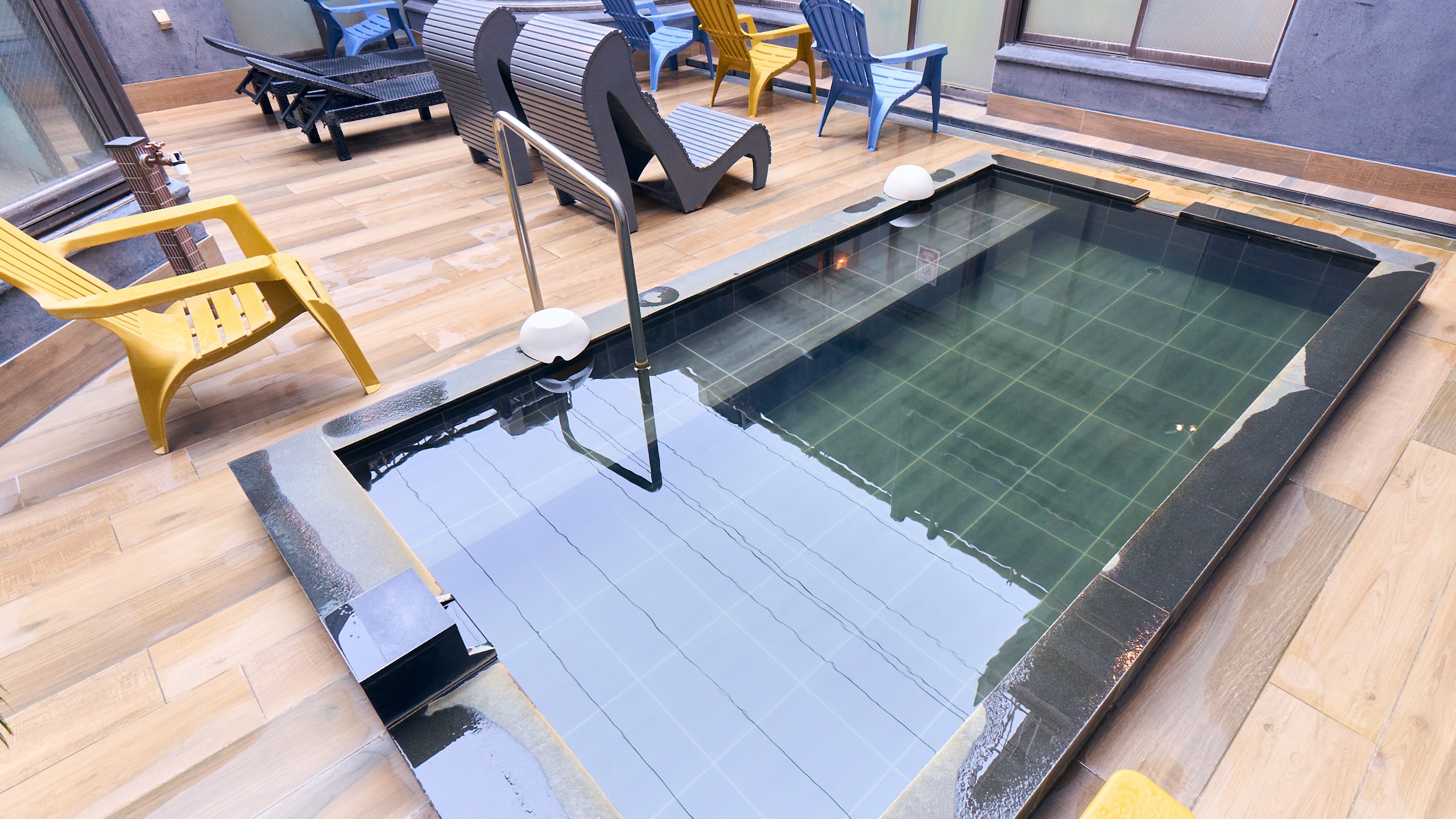 露天風呂＆屋外休憩スペース