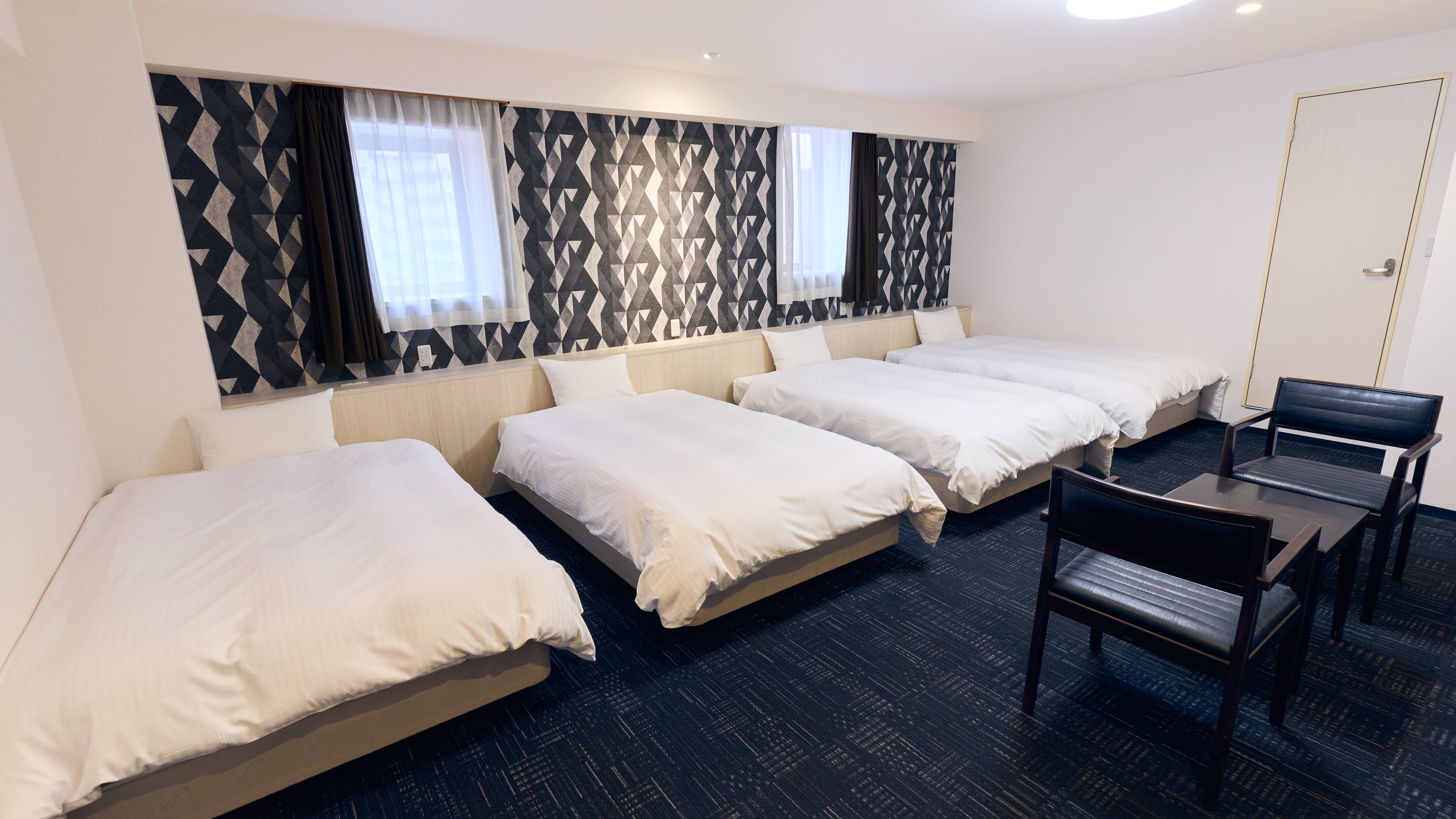 フォースルーム