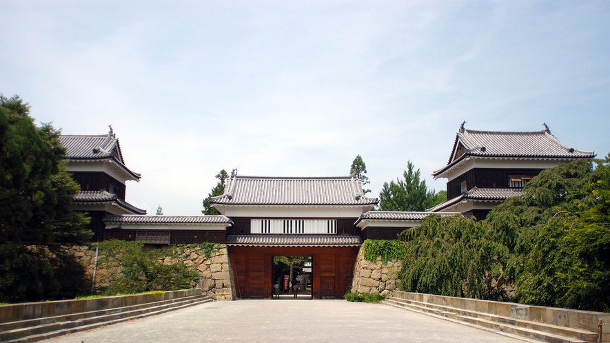 ・【上田城】当旅館から徒歩圏内。ゆっくりと散策するのもおすすめです