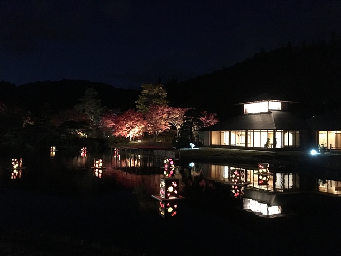 南湖公園紅葉ライトアップ（白河市）