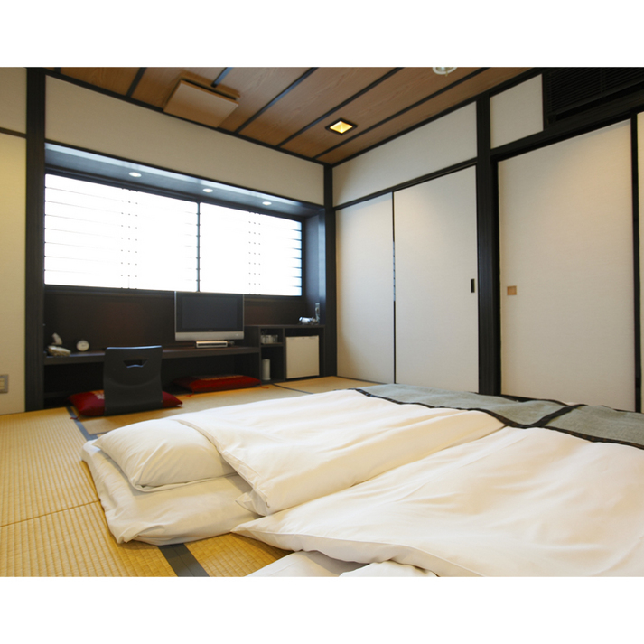 Japanese-style room