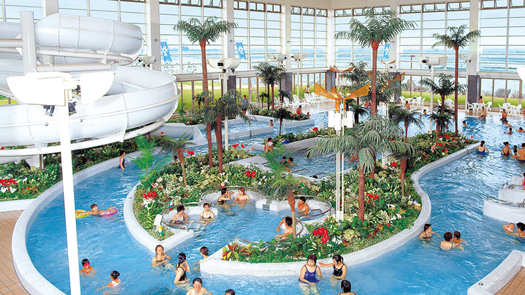 「龍宮城スパホテル三日月」