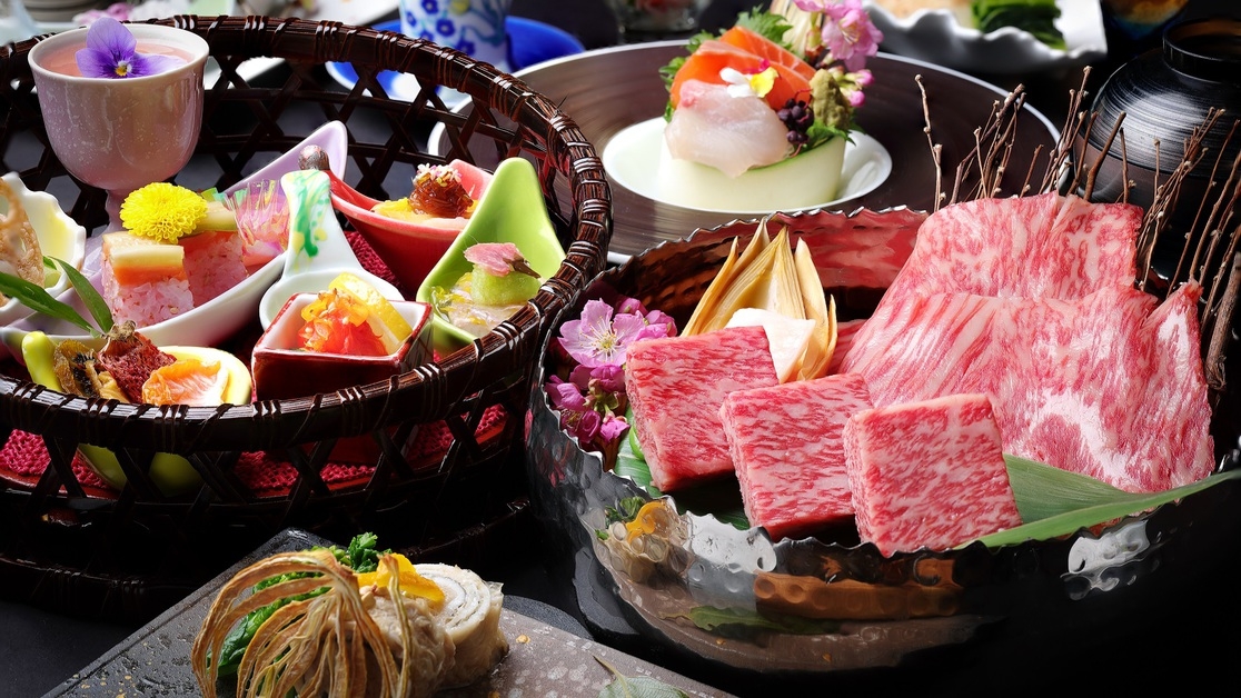 湯端館【プレミアム会席プラン】夕食会場食♪信州産プレミアムりんご和牛石焼付☆１泊２食