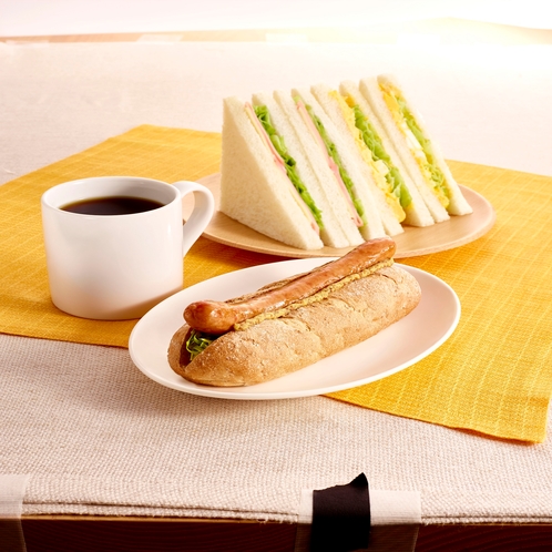 【カフェ・ベローチェ】つくりたてのサンドイッチ 