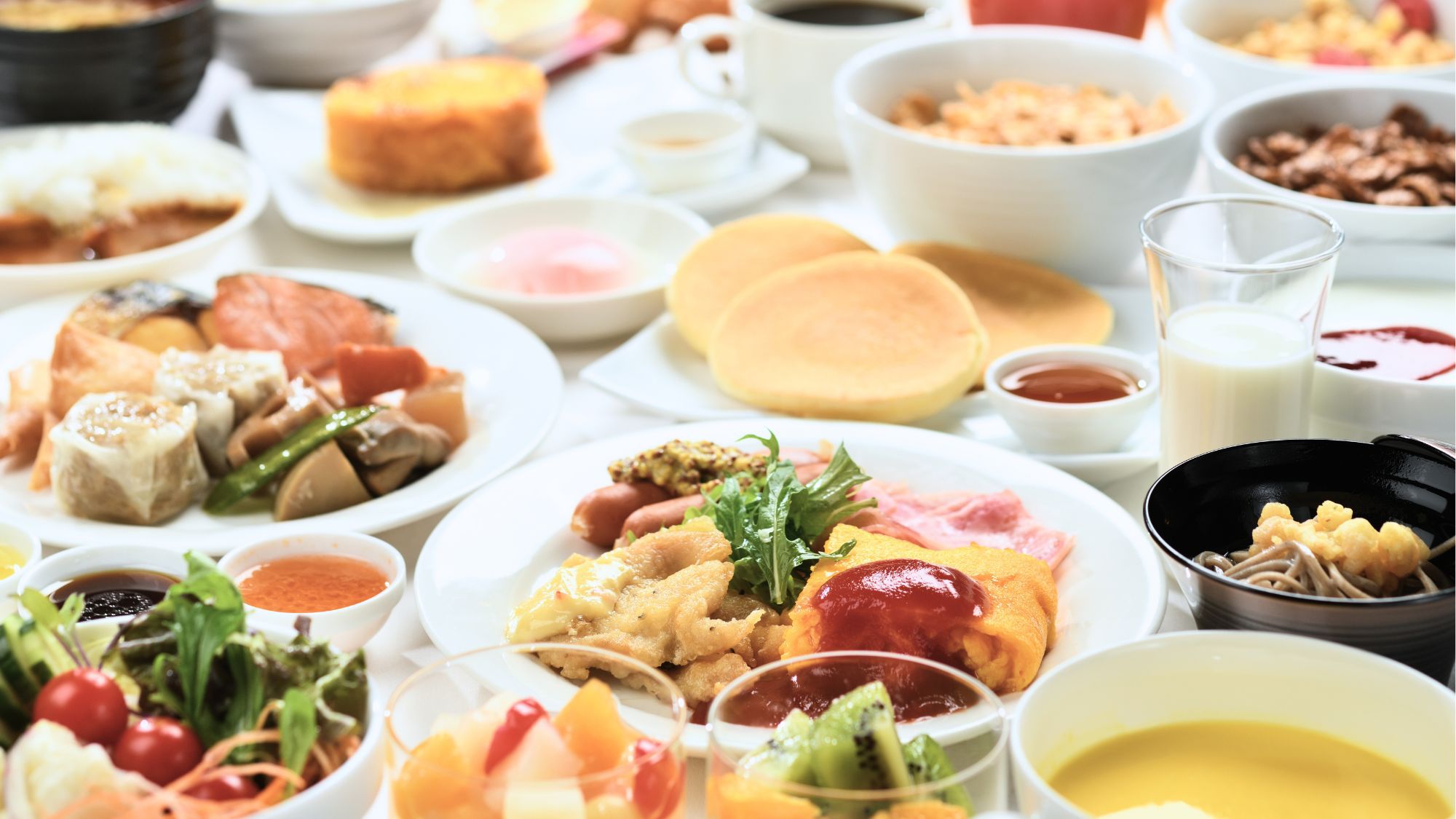 【ホテル自慢の朝食バイキング】